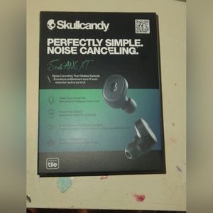 Skullcandy Bluetooth headphones